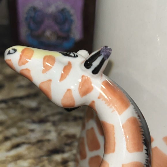 Pier 1 Imports Giraffe Handle Handle Head Neck Mug Set - Picture 10 of 12